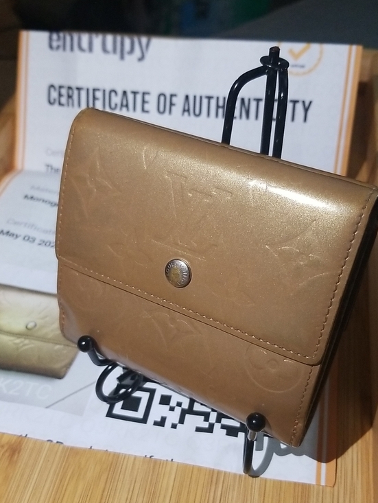 Louis Vuitton Handbags - Louis Vuitton Vernis Matte Bifold w COA
